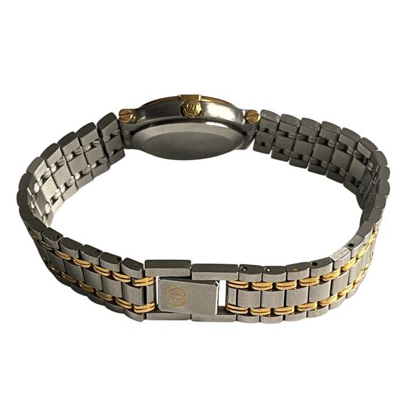 Authentic Gucci Women's Two-Tone Stainless Steel 25mm Watch - Picture 2 of 16